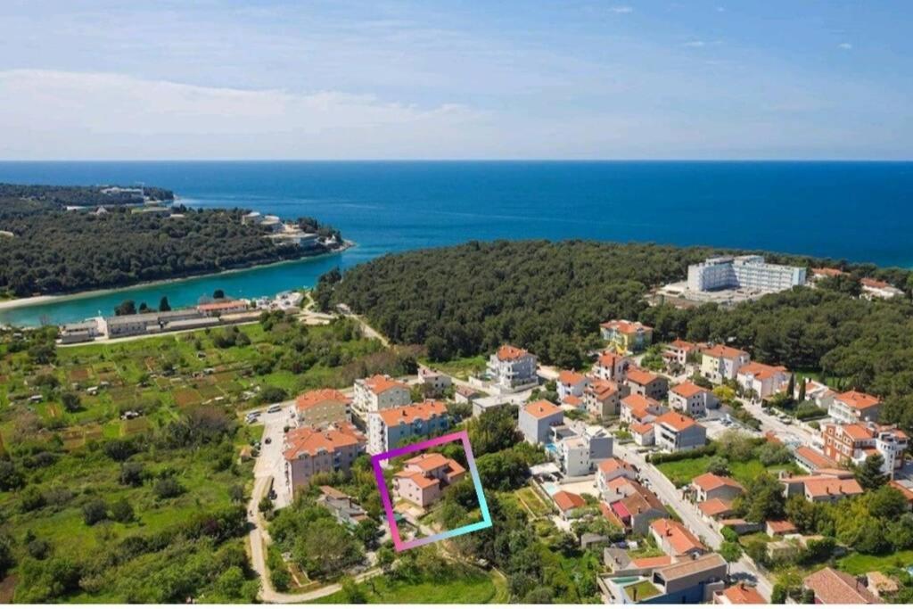 Apartment Zorika Near The Beach Pula Exterior photo